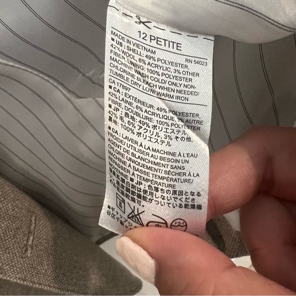 Banana Republic Wool Blend Blazer - Picture 7 of 7